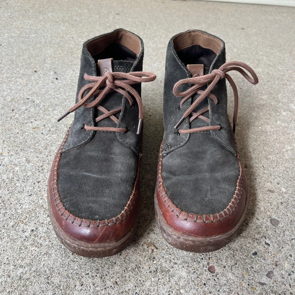Clarks Men Shacre II Run Suede Leather Moc Toe Chukka Boots Olive Brown Size 9.5